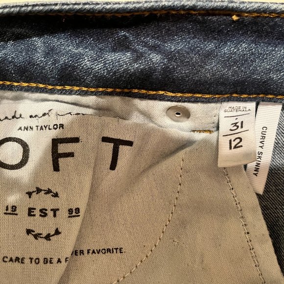 LOFT, curvy skinny, 12/31 Jeans - Picture 3 of 3